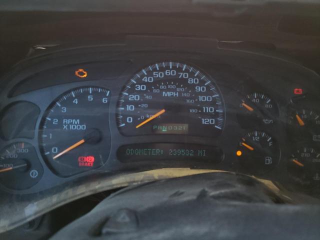Photo 9 from auction – 2003 CHEVROLET SILVERADO with VIN 1GCHK29UX3E172512