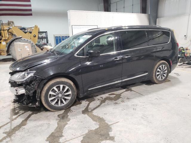 CHRYSLER PACIFICA T 2020 with VIN 2C4RC1EG0LR182707 - Photo from auction