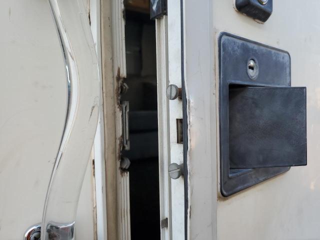Photo 9 from auction – 1999 FORD F550 SUPER with VIN 3FCMF53S0XJA20249