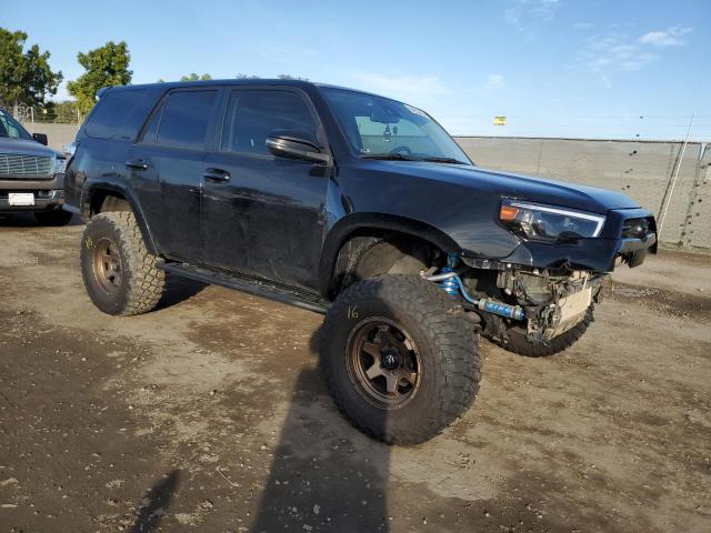 Photo 4 from auction – 2020 TOYOTA 4RUNNER SR with VIN JTEBU5JR0L5836093