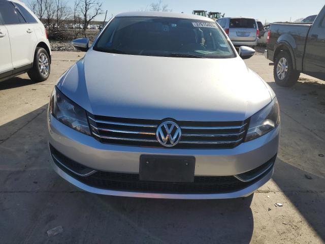 Photo 5 from auction – 2012 VOLKSWAGEN PASSAT S with VIN 1VWAP7A32CC089698