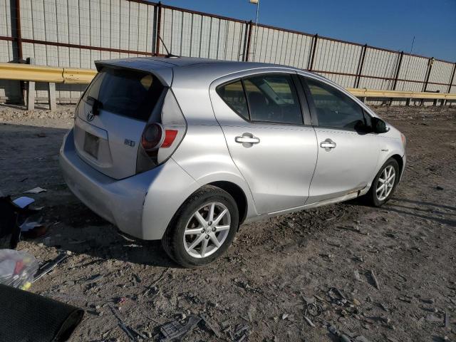 Photo 3 from auction – 2012 TOYOTA PRIUS C with VIN JTDKDTB37C1511791