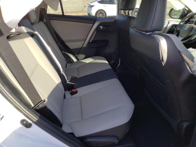 Photo 11 from auction – 2017 TOYOTA RAV4 LIMIT with VIN 2T3DFREV7HW636849