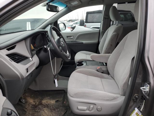 Photo 7 from auction – 2017 TOYOTA SIENNA LE with VIN 5TDKZ3DC0HS882607