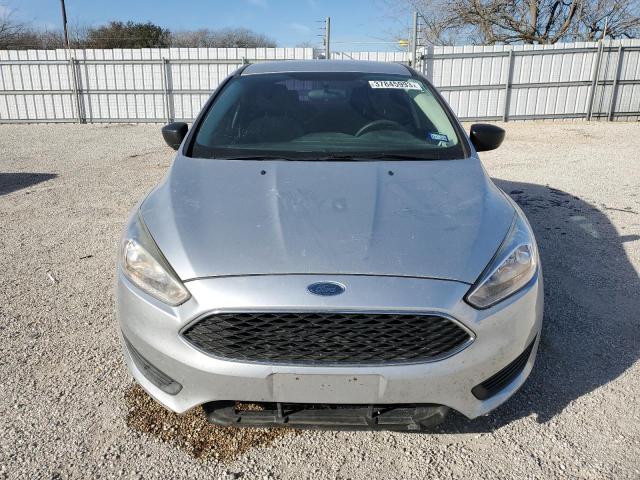 Foto 5 de la subasta – 2018 FORD FOCUS S con VIN 1FADP3E2XJL286714