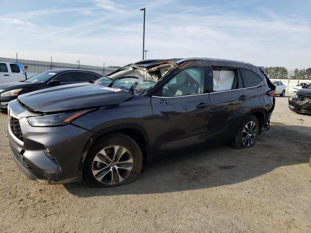 TOYOTA HIGHLANDER 2022 with VIN 5TDGZRAHXNS130305 - Photo from auction