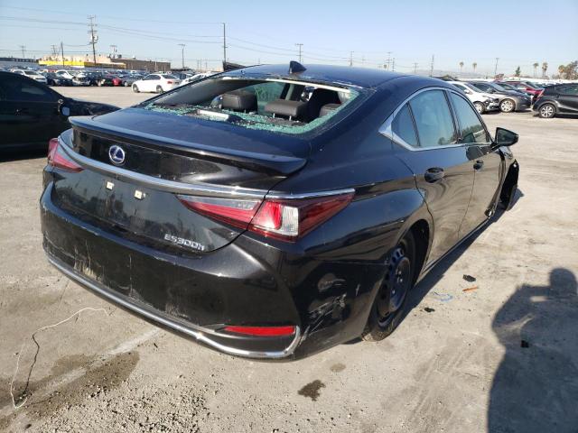 Photo 3 from auction – 2021 LEXUS ES 300H BA with VIN 58ACA1C13MU012683