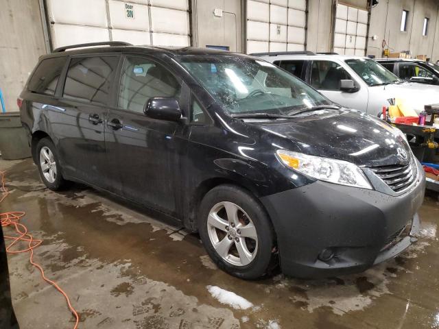 Photo 4 from auction – 2015 TOYOTA SIENNA LE with VIN 5TDKK3DC5FS531239