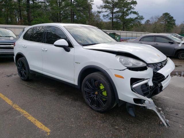 Photo 4 from auction – 2016 PORSCHE CAYENNE SE with VIN WP1AE2A25GLA64074