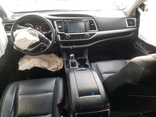 Photo 8 from auction – 2017 TOYOTA HIGHLANDER with VIN 5TDJZRFH2HS366532