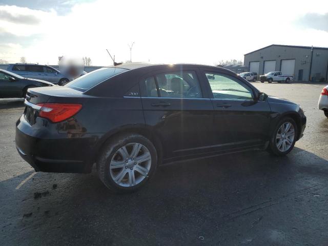 Photo 3 from auction – 2013 CHRYSLER 200 LX with VIN 1C3CCBAB7DN761475