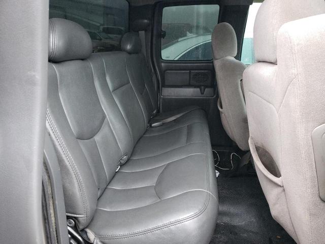 Photo 11 from auction – 2005 CHEVROLET SILVERADO with VIN 2GCEC19T951271330