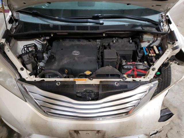 Photo 12 from auction – 2013 TOYOTA SIENNA XLE with VIN 5TDDK3DC8DS053081