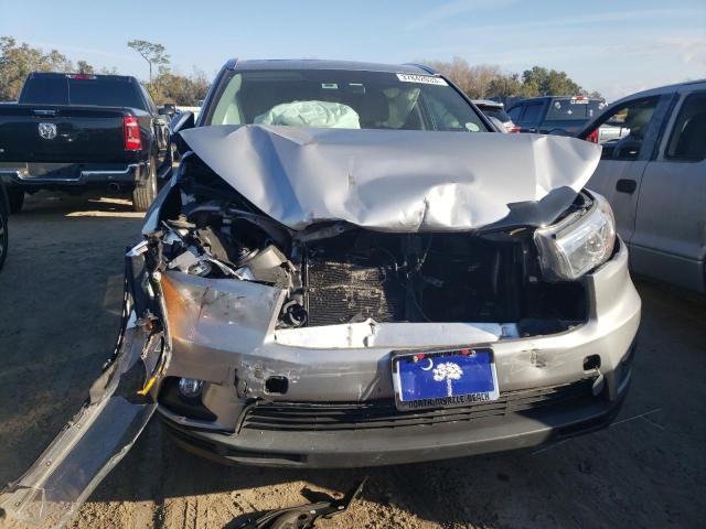 Photo 5 from auction – 2015 TOYOTA HIGHLANDER with VIN 5TDJKRFH4FS217122
