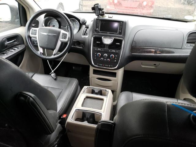 Photo 8 from auction – 2016 CHRYSLER TOWN AND C with VIN 2C4RC1AGXGR159477