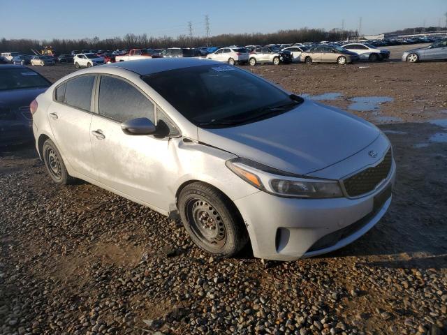 Photo 4 from auction – 2017 KIA FORTE LX with VIN 3KPFK4A77HE038190