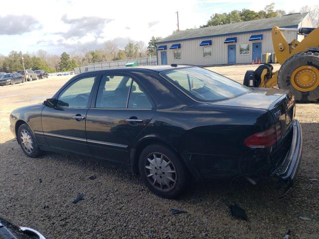 Photo 2 from auction – 2002 MERCEDES-BENZ E 320 4MAT with VIN WDBJF82J32X072245