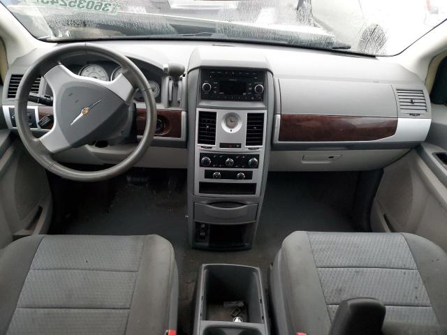Photo 8 from auction – 2010 CHRYSLER TOWN & COU with VIN 2A4RR5D19AR200860
