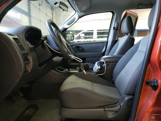 Photo 7 from auction – 2005 FORD ESCAPE XLS with VIN 1FMYU92Z65KC94132