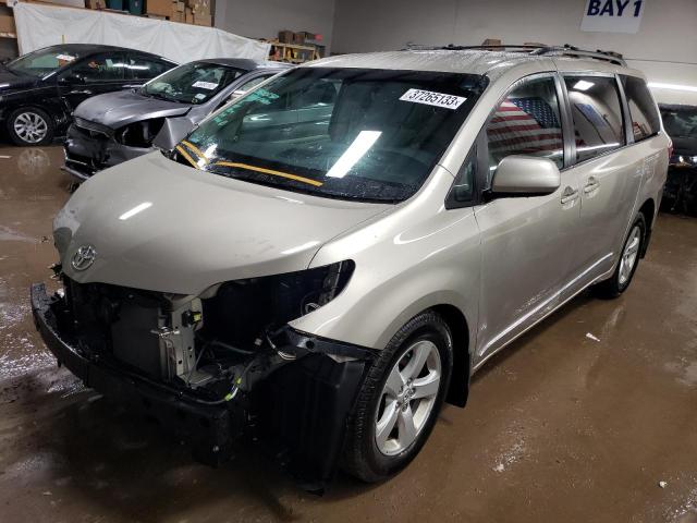 Photo 1 from auction – 2017 TOYOTA SIENNA LE with VIN 5TDKZ3DC6HS842256