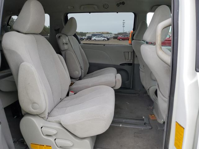 Photo 11 from auction – 2011 TOYOTA SIENNA LE with VIN 5TDKK3DC1BS076271