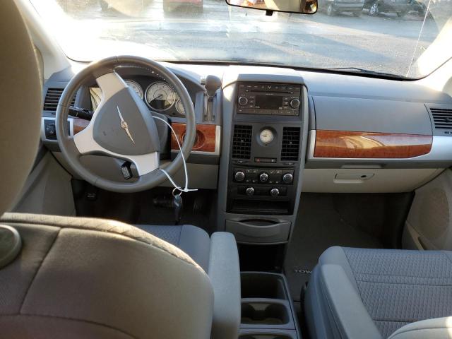 Photo 8 from auction – 2008 CHRYSLER TOWN & COU with VIN 2A8HR54PX8R736421