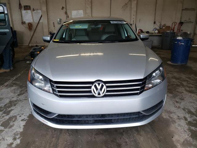 Photo 5 from auction – 2014 VOLKSWAGEN PASSAT S with VIN 1VWAT7A37EC025171