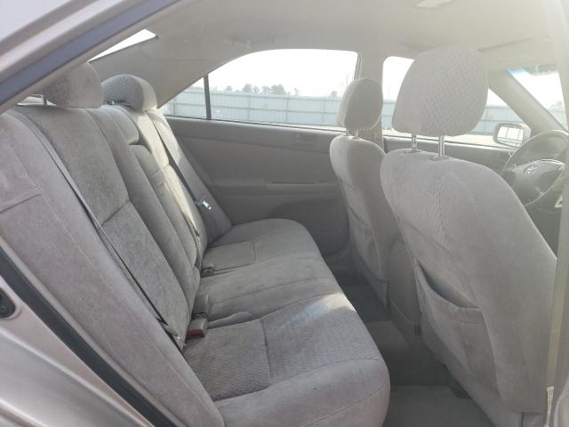 Photo 10 from auction – 2004 TOYOTA CAMRY LE with VIN 4T1BE32K44U317686