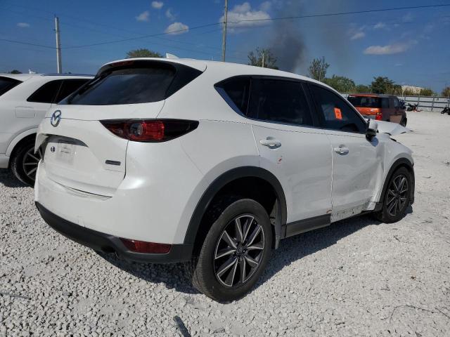 Photo 3 from auction – 2018 MAZDA CX-5 TOURI with VIN JM3KFACMXJ0431031