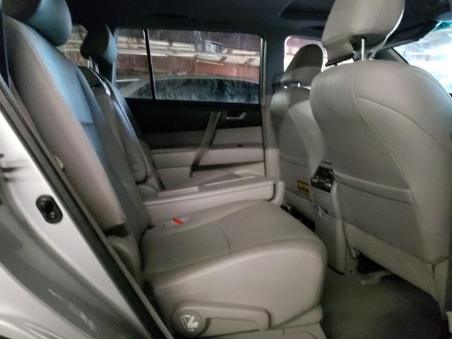 Photo 11 from auction – 2008 TOYOTA HIGHLANDER with VIN JTEES43A782000374
