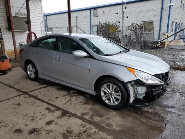 Photo 4 from auction – 2014 HYUNDAI SONATA GLS with VIN 5NPEB4AC5EH878775