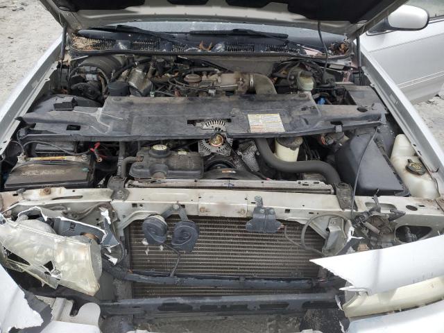 Photo 11 from auction – 2002 MERCURY GRAND MARQ with VIN 2MEFM74W32X637280