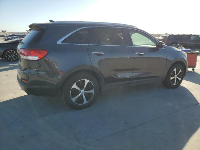 Photo 3 from auction – 2016 KIA SORENTO EX with VIN 5XYPH4A13GG019913