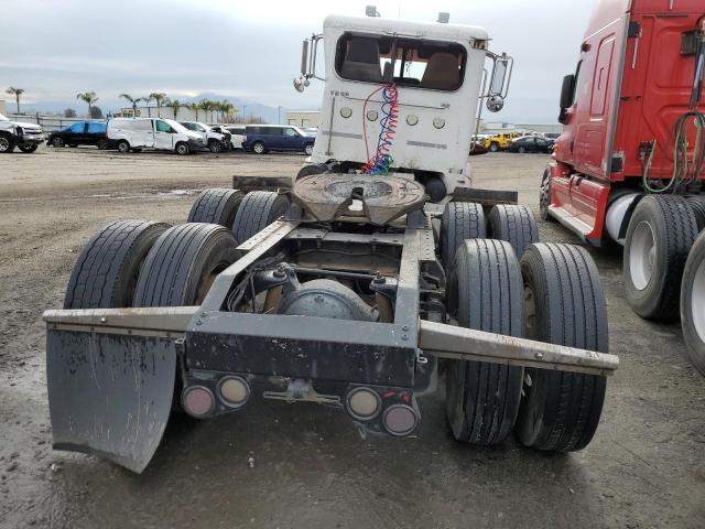 Photo 6 from auction – 2010 PETERBILT 386 with VIN 1XPHD09XXAD109467