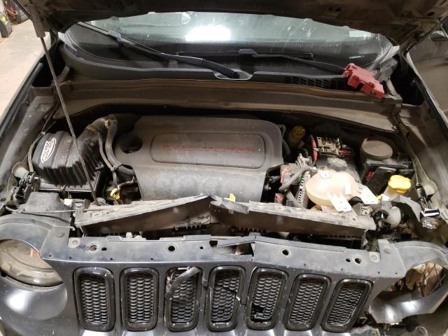 Photo 12 from auction – 2018 JEEP RENEGADE L with VIN ZACCJABBXJPJ48776