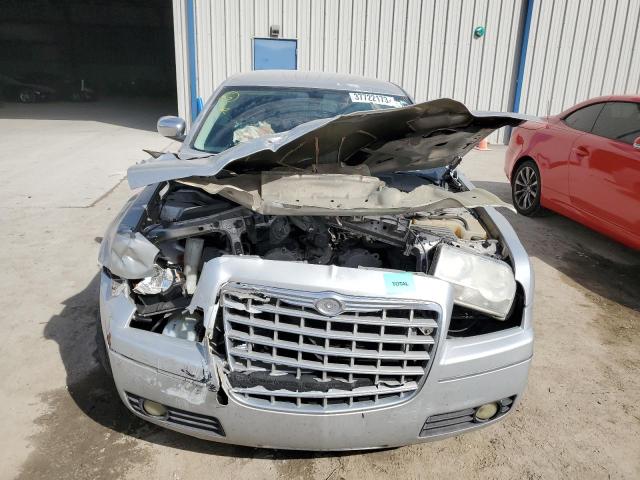 Photo 5 from auction – 2010 CHRYSLER 300 TOURIN with VIN 2C3CA5CV6AH105772