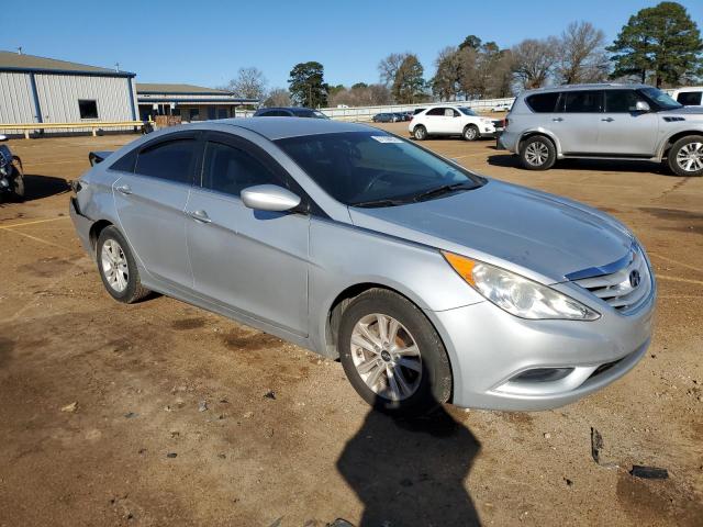Photo 4 from auction – 2013 HYUNDAI SONATA GLS with VIN 5NPEB4AC6DH708732