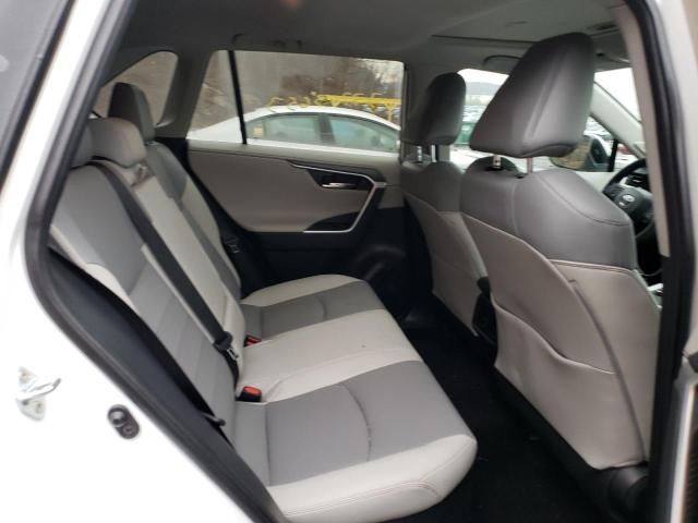 Photo 11 from auction – 2020 TOYOTA RAV4 LIMIT with VIN 2T3DWRFVXLW063047