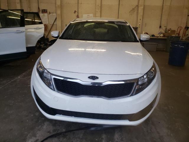 Photo 5 from auction – 2011 KIA OPTIMA LX with VIN KNAGM4A77B5130138