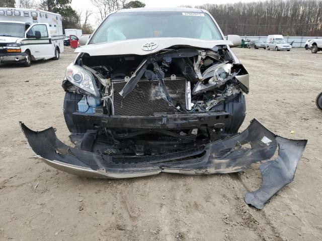 Photo 5 from auction – 2017 TOYOTA SIENNA LE with VIN 5TDKZ3DC1HS788087