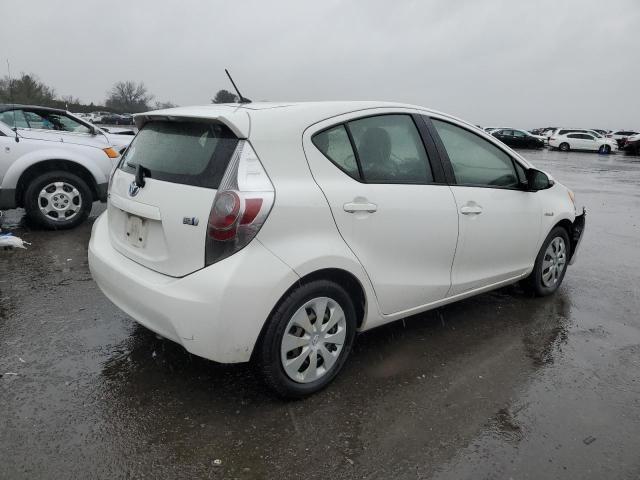Photo 3 from auction – 2013 TOYOTA PRIUS C with VIN JTDKDTB35D1536660