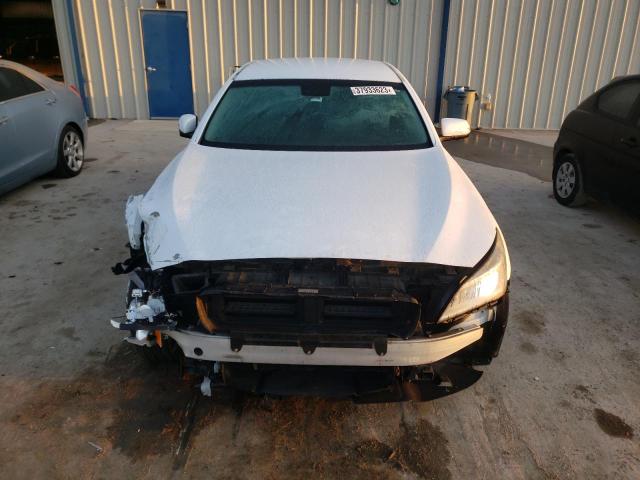 Photo 5 from auction – 2016 HYUNDAI GENESIS 3. with VIN KMHGN4JE2GU135545