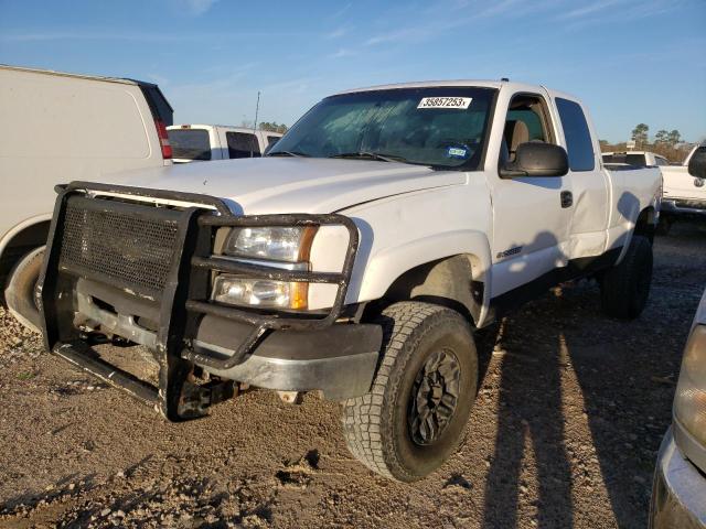 CHEVROLET SILVERADO 2006 with VIN 1GCHK29UX6E261260 - Photo from auction
