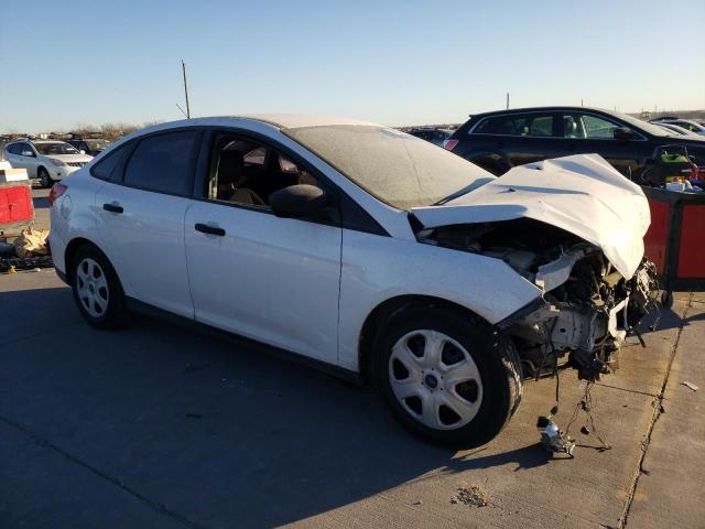 Photo 4 from auction – 2016 FORD FOCUS S with VIN 1FADP3E23GL262389