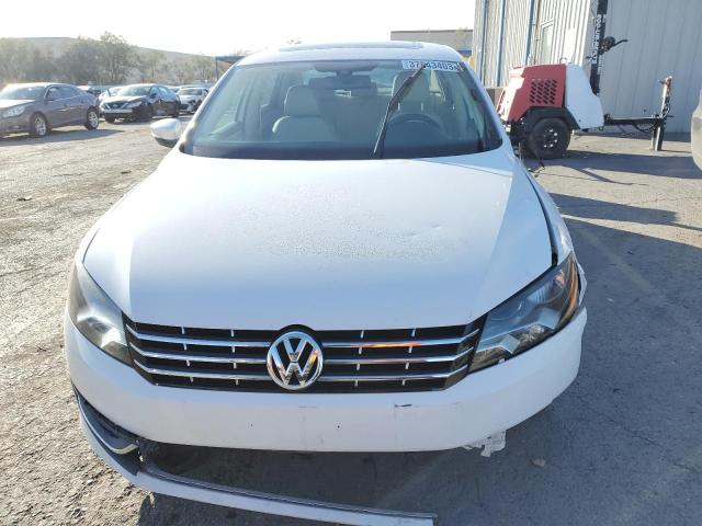 Photo 5 from auction – 2013 VOLKSWAGEN PASSAT SE with VIN 1VWBP7A32DC024680