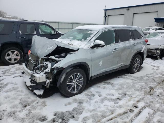 Photo 1 from auction – 2019 TOYOTA HIGHLANDER with VIN 5TDJZRFH8KS585633