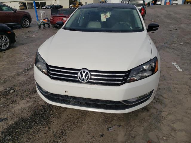 Photo 5 from auction – 2015 VOLKSWAGEN PASSAT SE with VIN 1VWBT7A32FC046712