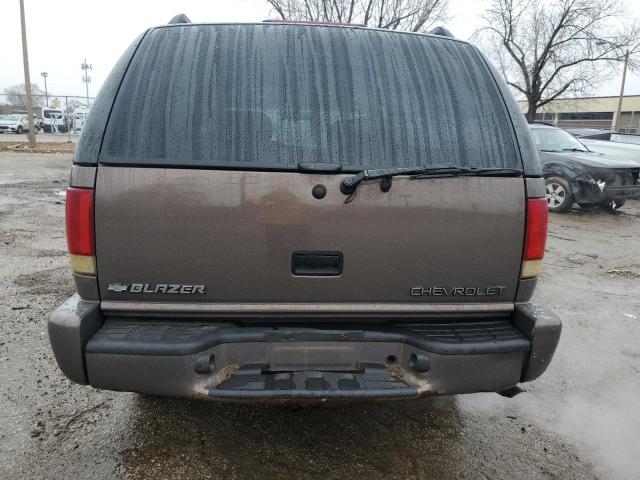 Photo 6 from auction – 2000 CHEVROLET BLAZER with VIN 1GNDT13W7Y2177151