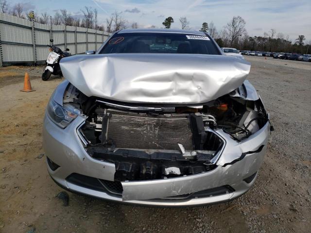 Photo 5 from auction – 2019 FORD TAURUS LIM with VIN 1FAHP2F80KG115656
