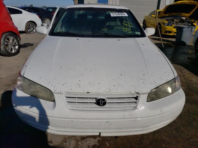 Photo 5 from auction – 1997 TOYOTA CAMRY CE with VIN 4T1BG22K5VU772536